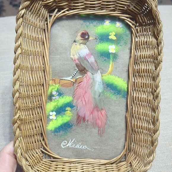 VINTAGE feather BIRD BASKET VERY OLD AND DELICATE - Picture 2 of 3